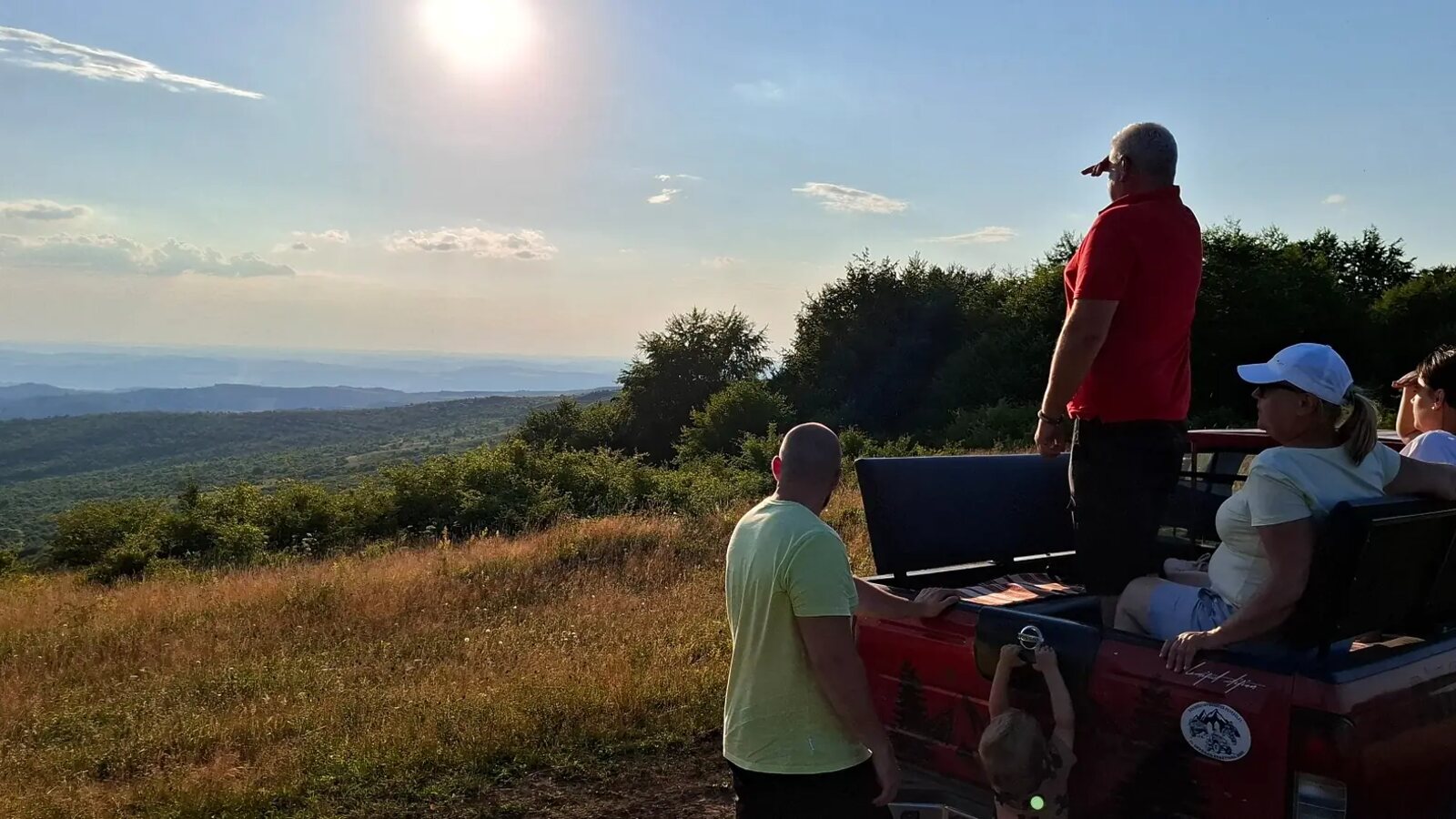 Hegyi panoráma egy sóvidéki terepjárós kiránduláson